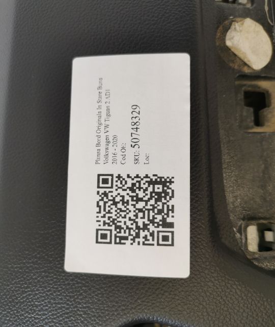 Оригинална Арматурна Табло в Добро Състояние Фолксваген ВВ Тигуан / Vo