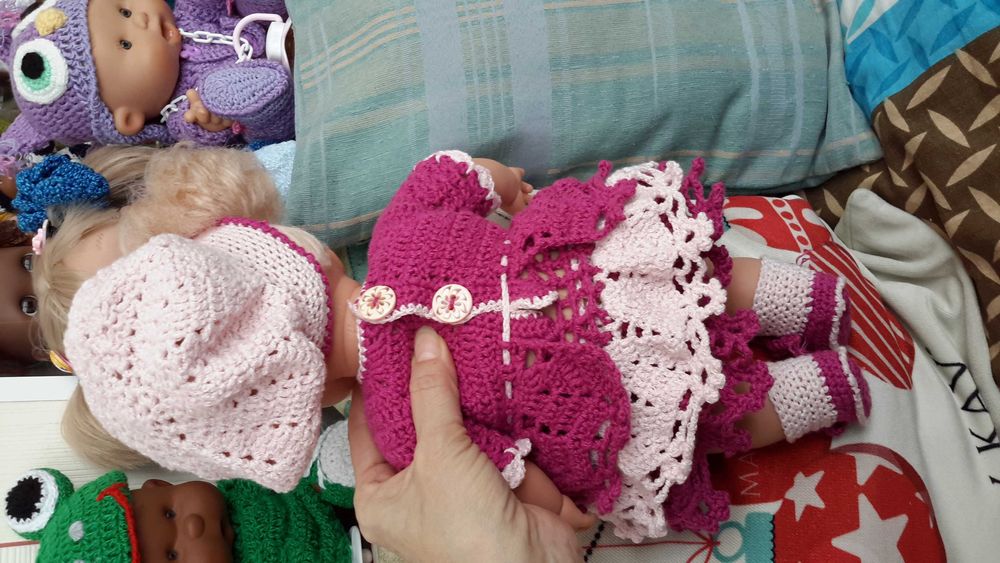 Продам куклу Лоренс Испания,плачет, говорит мама , папа .