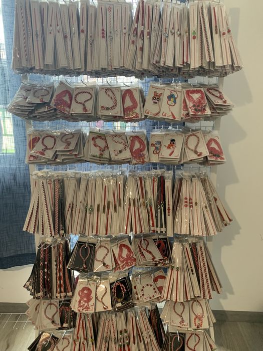 Налични!Нови!Мартеници на стелаж  до -68% от продажната цена!ПРОМОЦИЯ!