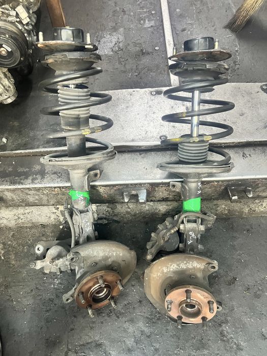 Передние стойки камры 20 10