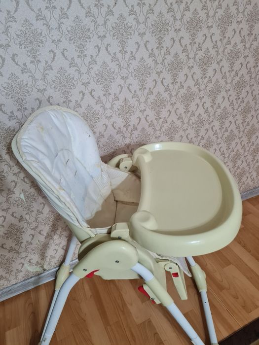 Детский стул для кормления