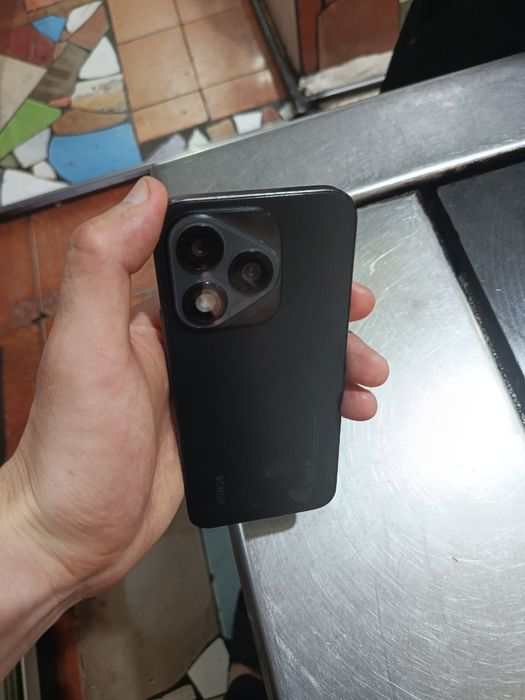 Honor 400 lite holati o'rta