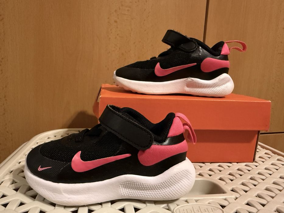 Детски обувки NIKE Revolution 7 (TDV)
