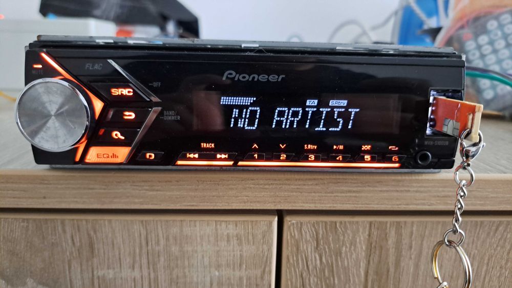 Casetofon auto Pioneer MVH-S100UB