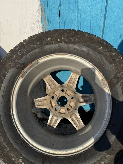 Комплект дисков с шинами