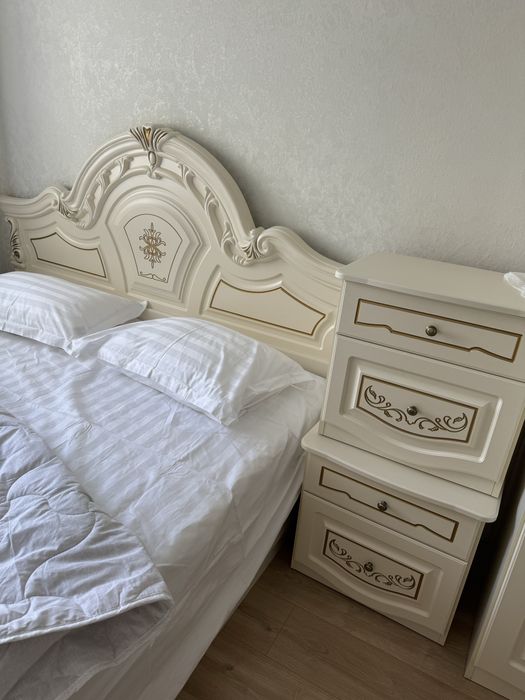 Срочно продам спальный гарнитур белорусский