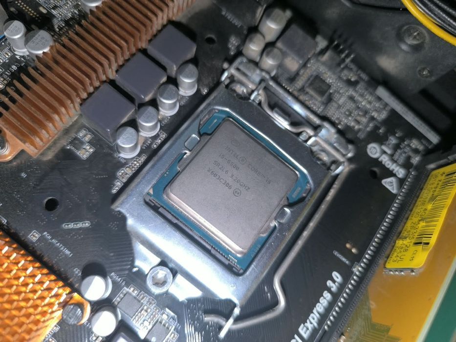 Процессор Intel Pentium G4400 (LGA 1151)
 (LGA 1151)