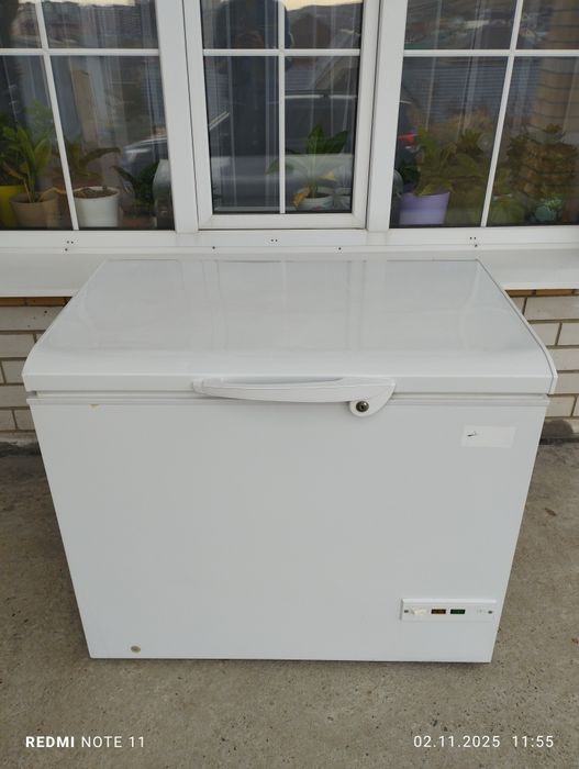 Продам морозильник