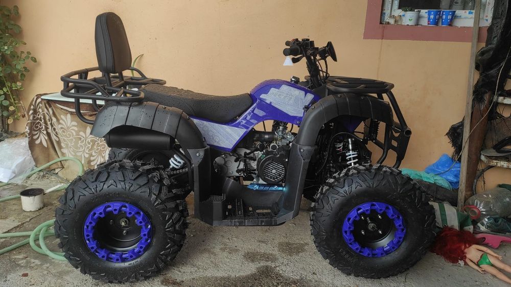 Atv 200cc este aproape nou are 650 km