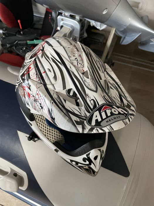 Каска airoh в перфекно състояние