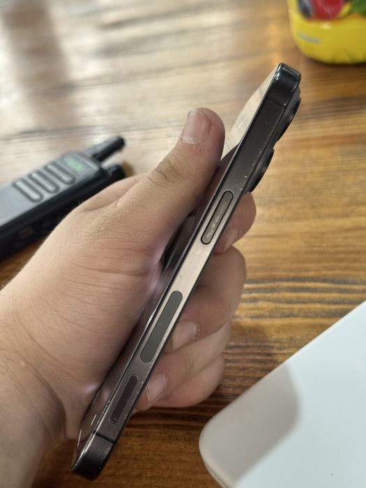 Iphone 15 pro 95% 256