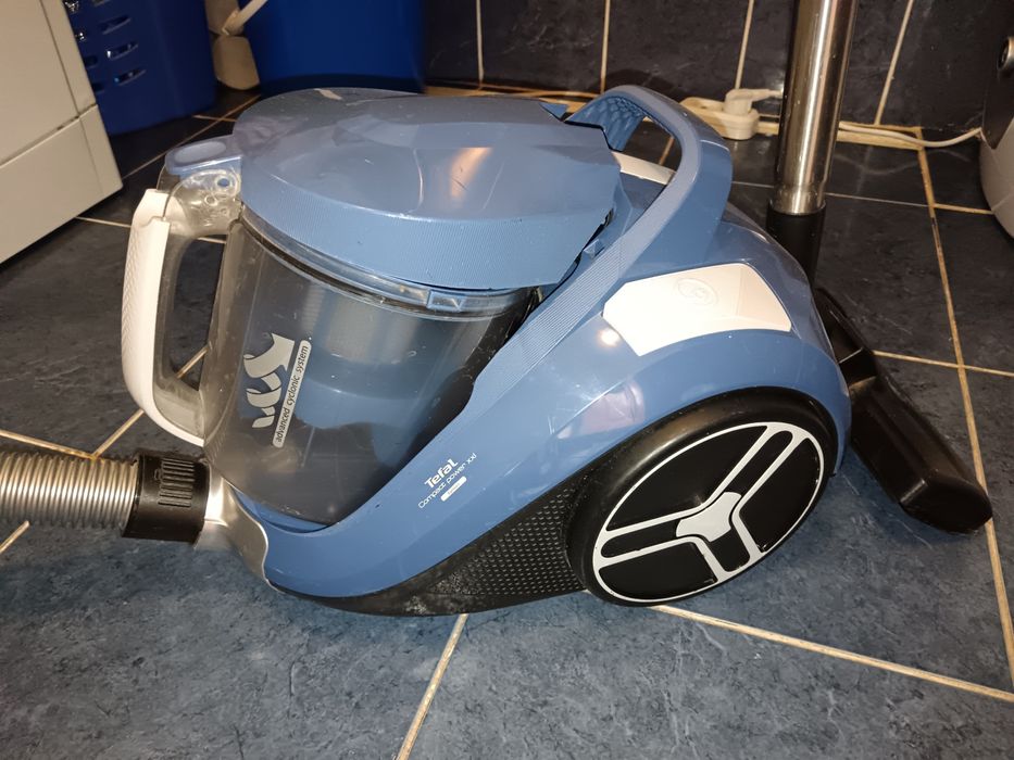 Продам пылесос б/у