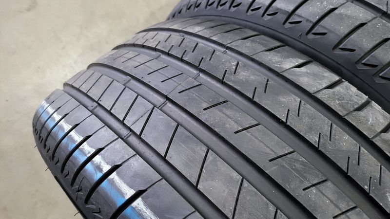 275/40/20//245/45/20 BRIDGESTONE Runflat
