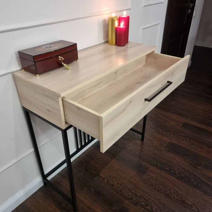 Консоль в стиле лофт