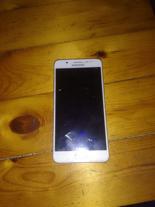 Самсунг galaxy j5