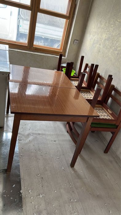 Продам стол со стульями