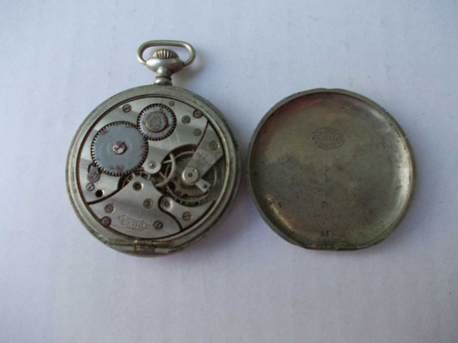 Ceas vechi de buzunar DOXA defect