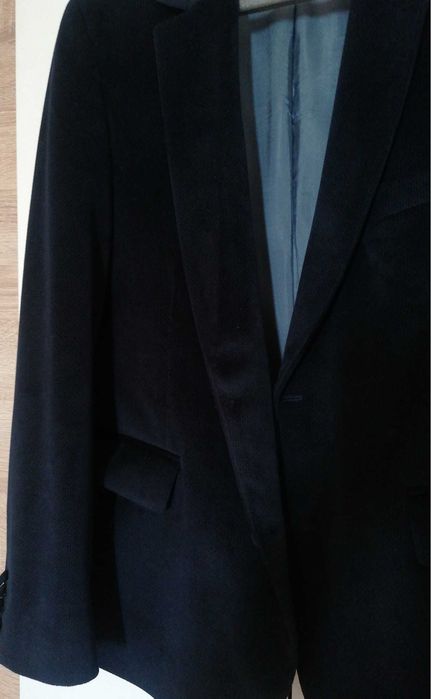 Sacou catifea fina elegant bleumarin cu pantaloni subtiri gri închis