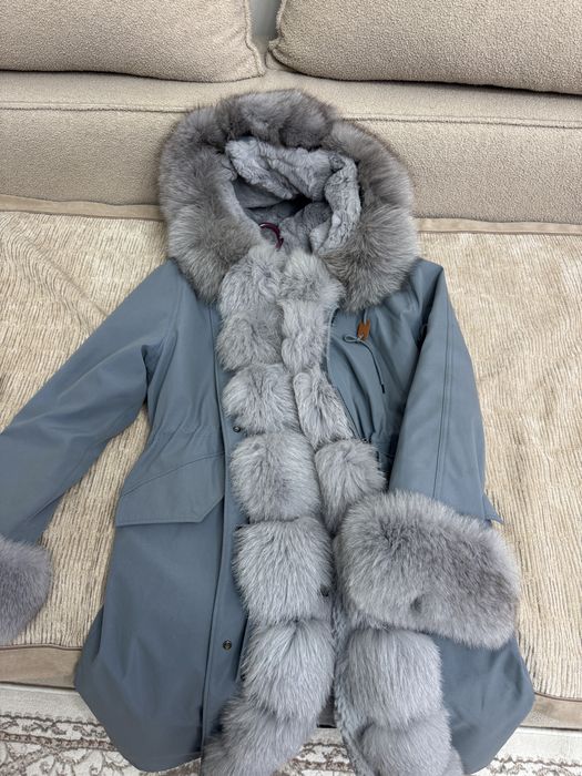 Продаю парку в отличном состоянии