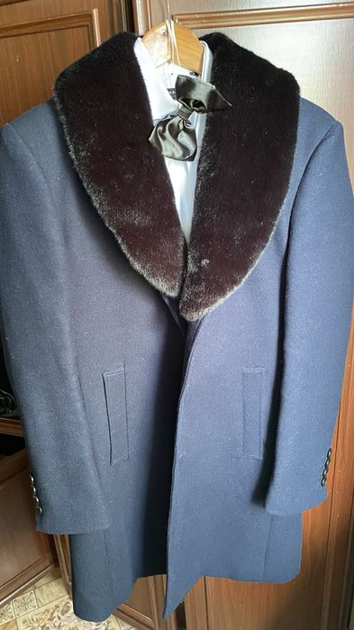 Продается мужская пальто Giorgio Armani