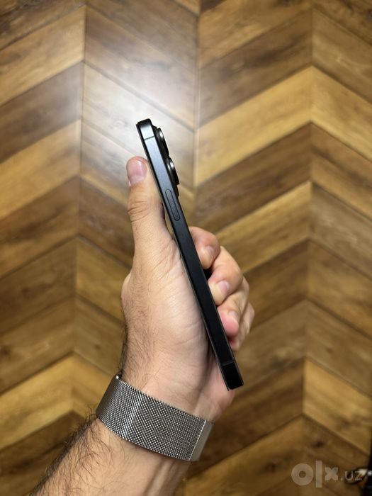 15 Pro Max 256 Esim America