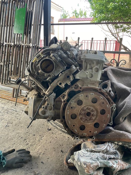 Матор тойото 200 4,7 2008