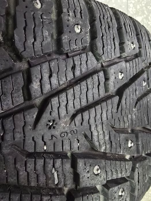Продам зимние шины Nokian Tyres