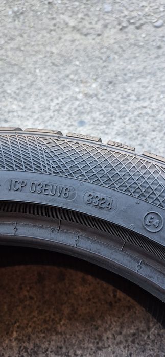 4 anvelope iarna runflat Continental 245/45/18,dot 2022-2024.Pret/buc