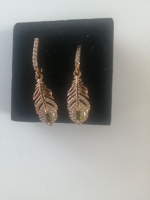 Серьги позолоченные с камнем