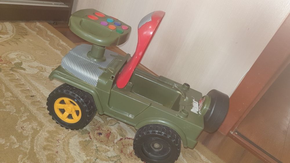 Толокар машина детская