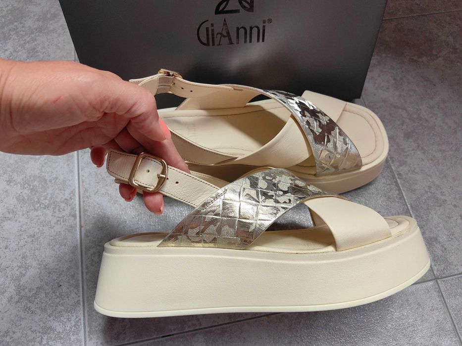 Сандали  на GiAnni