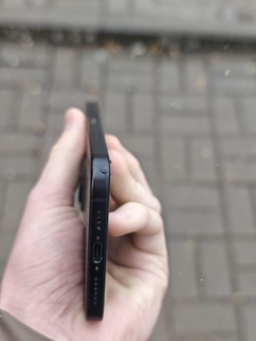 Iphone 15 (плюс)