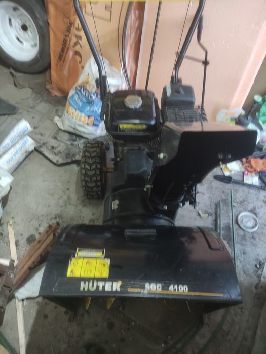 Снегоуборочная машина HUNTER 4100