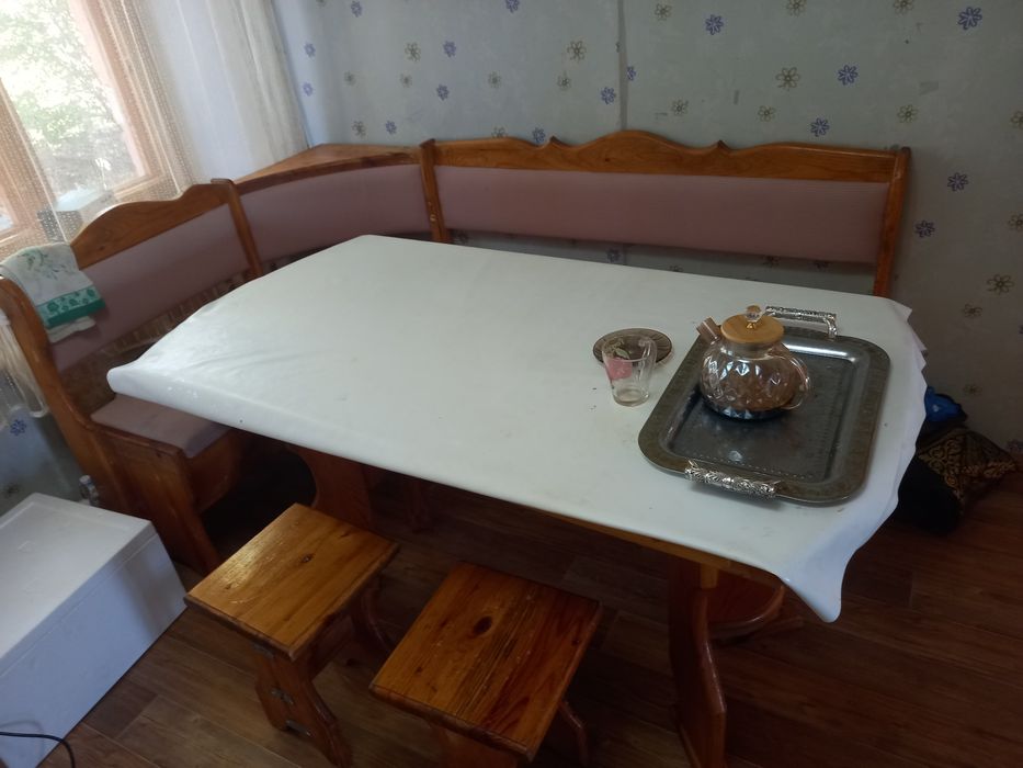 Продам обеденную зону