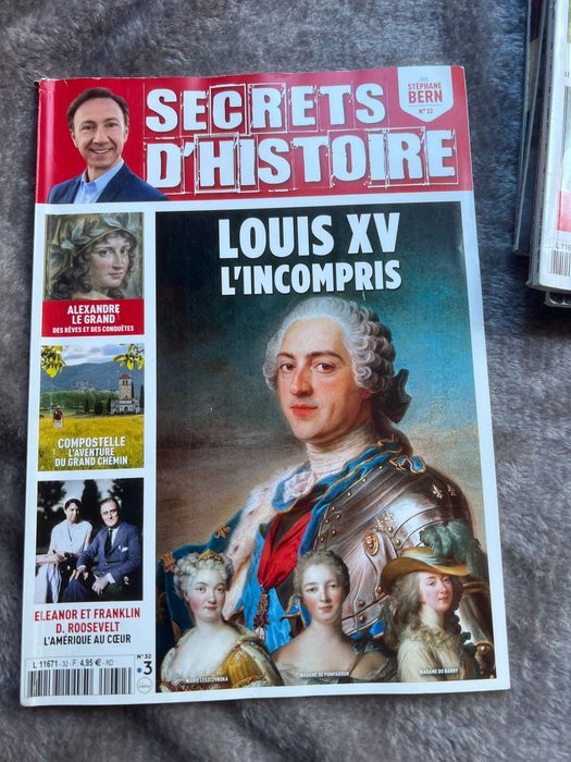 Lot 9 reviste Secrets d'Histoire (în limba franceză) - Stéphane Bern