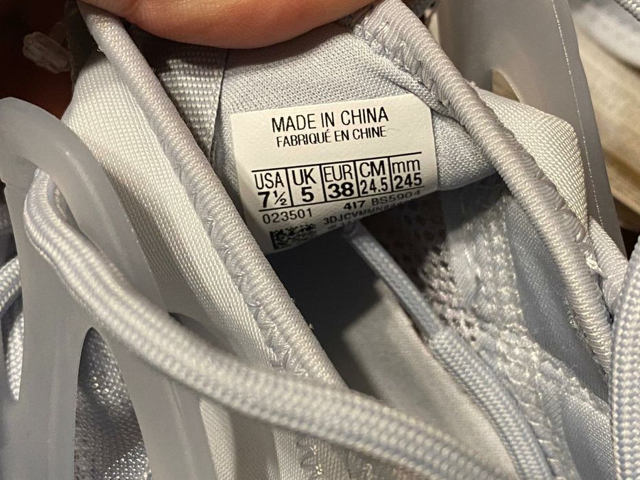 Bascheti Reebok/ noi/ 38/ orig/ basket/ airmax/ nike/ adidas/ sneakers