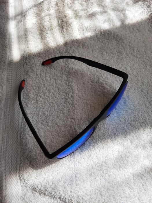 Продавам нови Слънчеви полароитни очила нов внос от Англия!