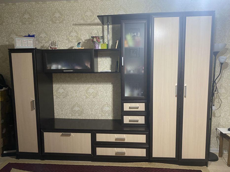 Продам стенку горка в гостиную