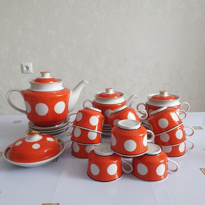 Продаю чайный сервиз