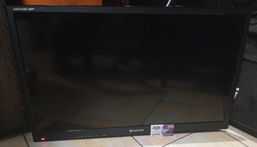 Televizor LED Vortex, 80 cm, 32CK600, HD cu telecomanda