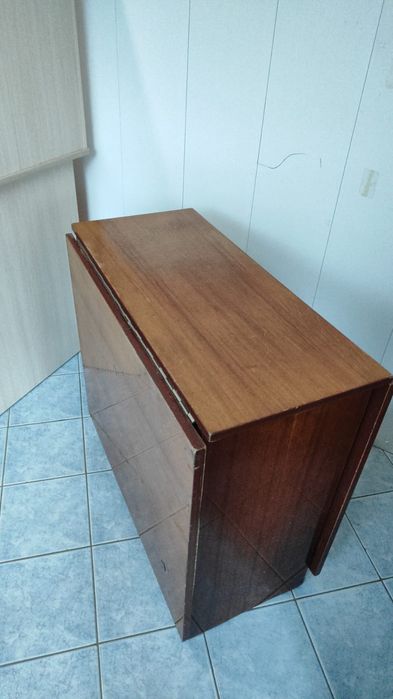 Стол тумба полированная