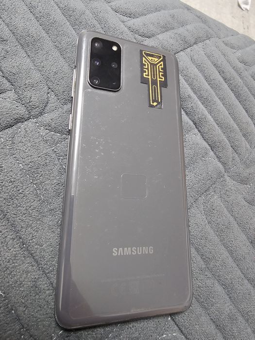 Samsung (самсунг) s20 plus