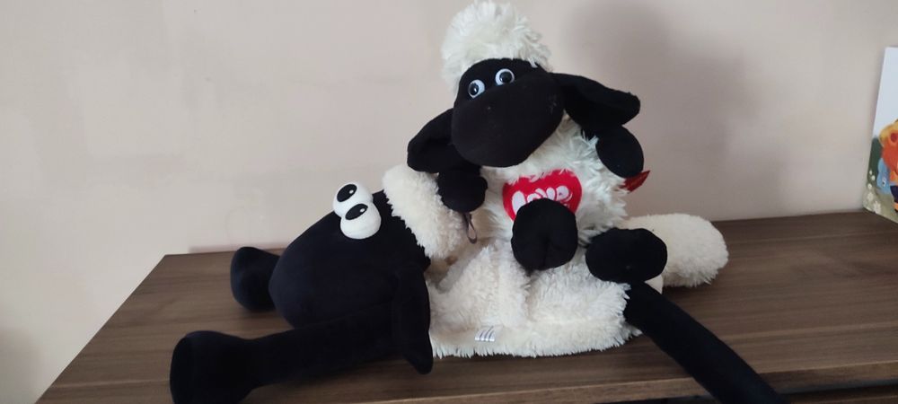 Овцата Шон, Луиджи, капитан Америка