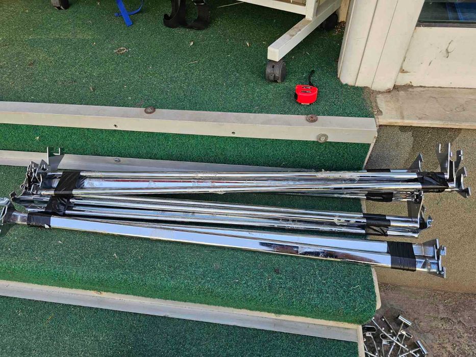 Оборудване за магазин за дрехи