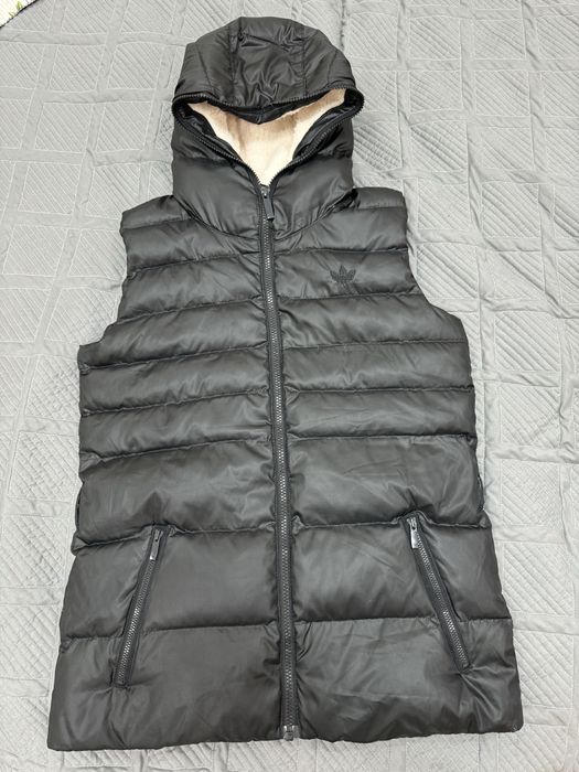 Adidas жилетка , женская