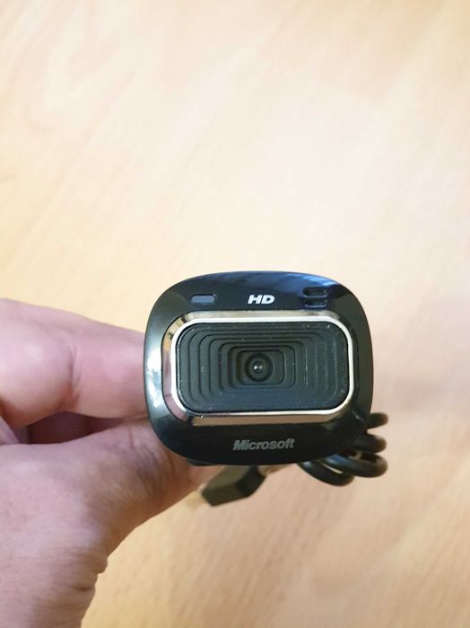 Vand camera web Microsoft HD-3000 rezolutie HD720p compatibila win10
