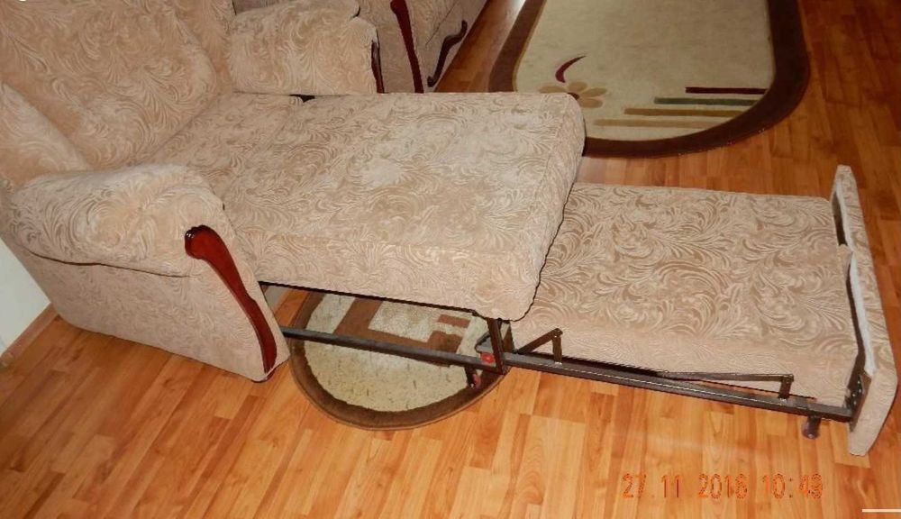 Canapea + fotolii extensibile cadru metalic