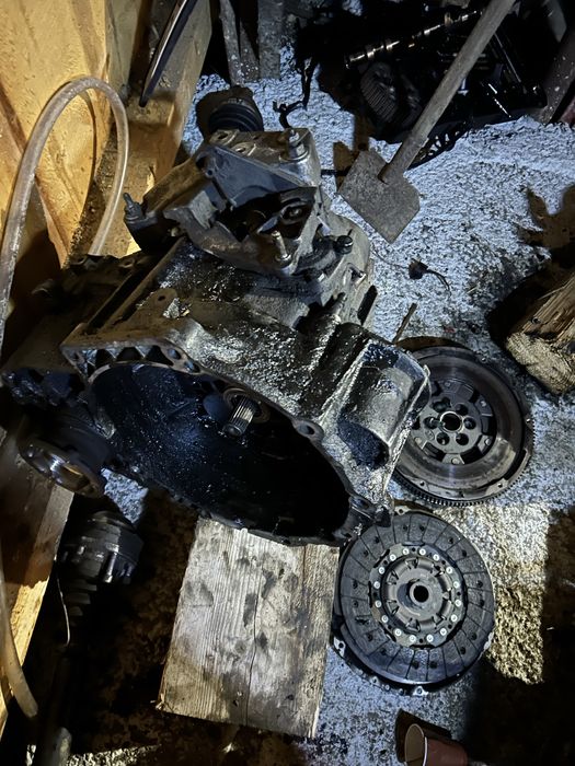 Dezmembrez caddy maxi 7 locuri Bmm Bmp