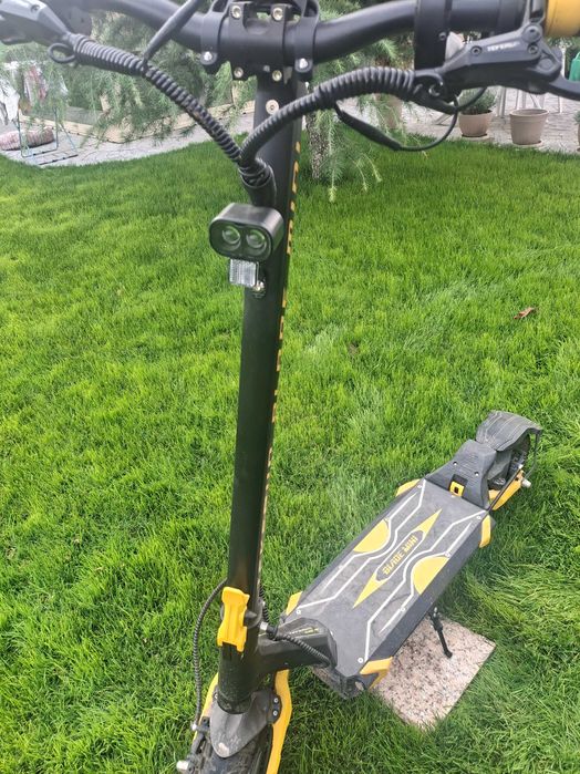 Електрическа тротинетка Blade Mini