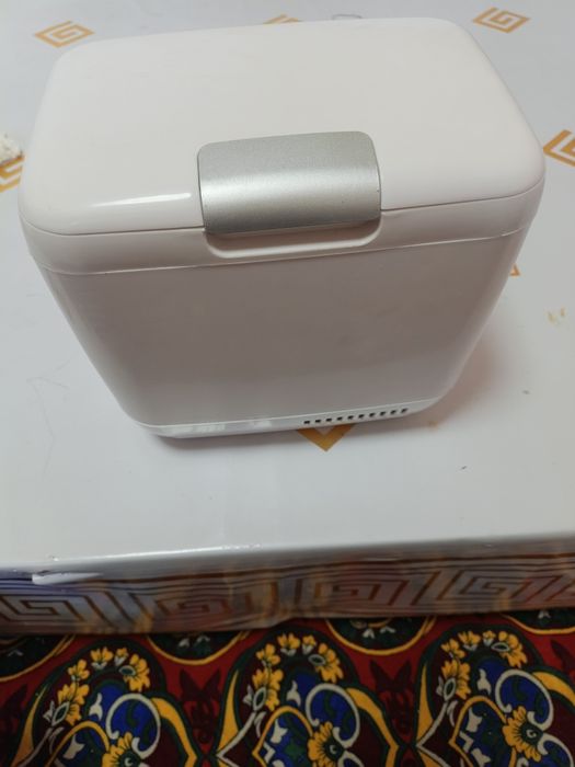 Продаю автомобильный холодильник